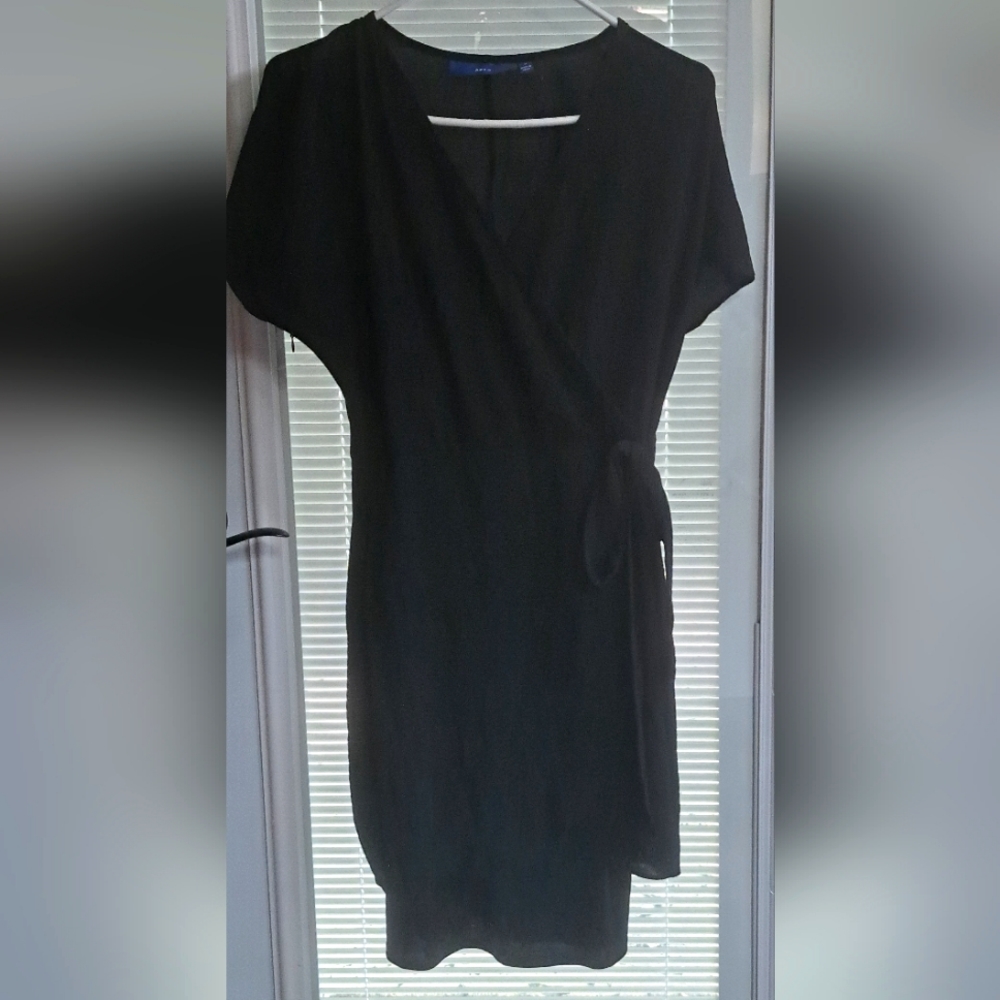 Women's wrap dress